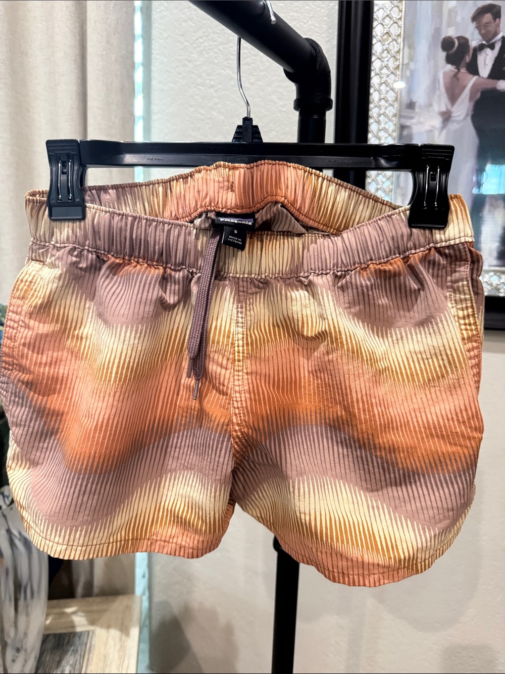 Patagonia Women's Peach, Cream & Brown Tie-Dye Athletic Shorts